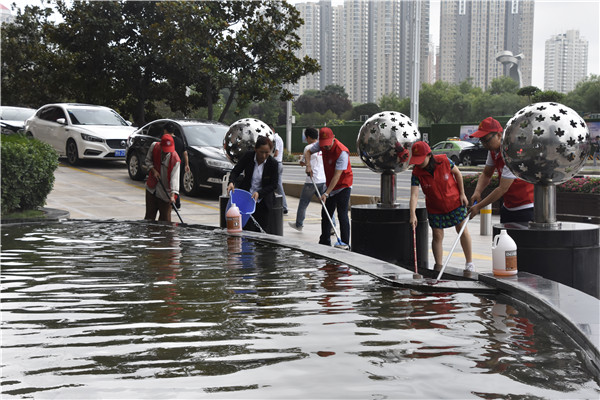 亚搏-亚搏（中国）一站式服务官方网站联合商务区社区开展“清洁家园 美化社区”       主题志愿服务活动